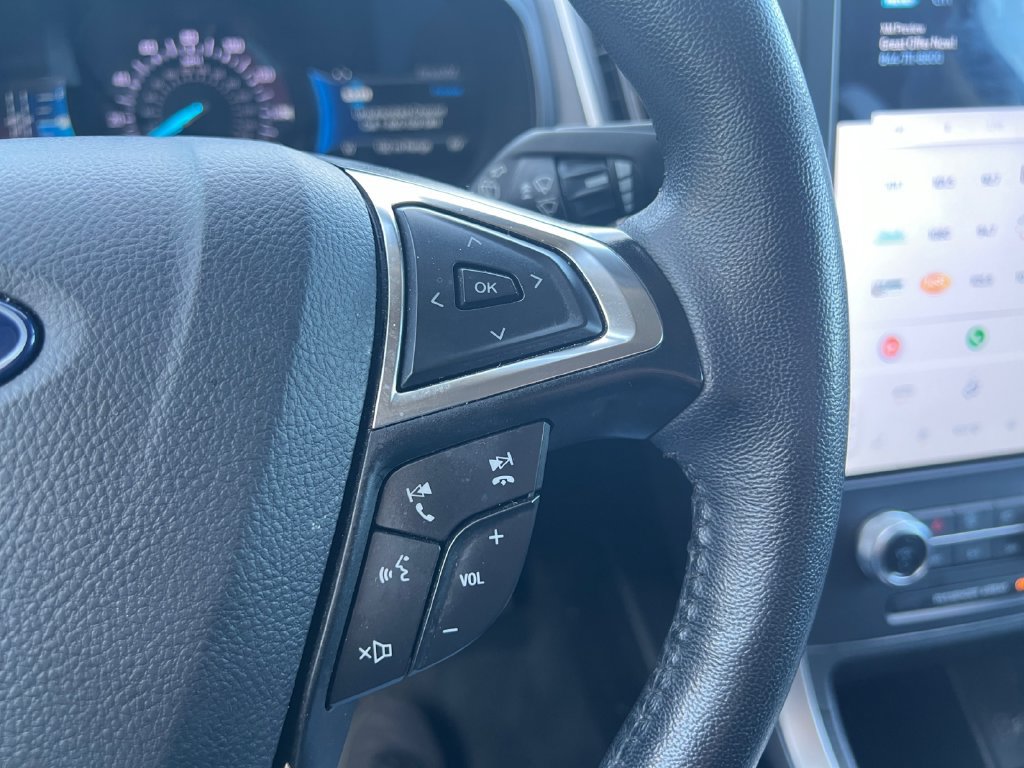 Used 2024 Ford Edge SEL AWD/4WD image 13