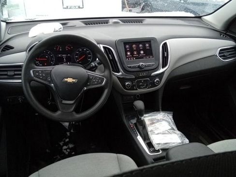 Used 2024 Chevrolet Equinox LS w/ Midnight Edition image 2