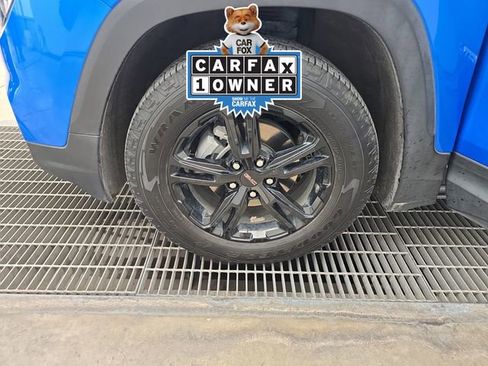 Used 2024 GMC Terrain AT4 w/ Infotainment Package II image 27