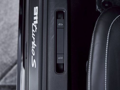 Used 2022 Porsche 911 Turbo S image 34