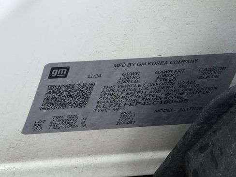 Used 2025 Chevrolet Trax LS FWD image 10