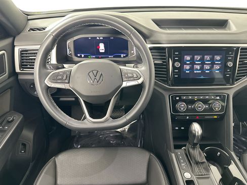 Used 2023 Volkswagen Atlas Cross Sport SE FWD image 21