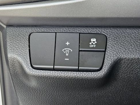 Used 2022 Kia Rio S FWD image 14