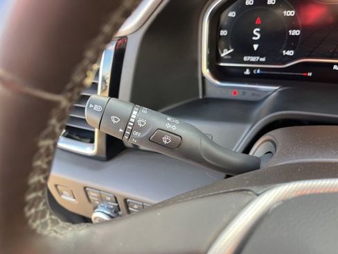 Used 2024 GMC Sierra 3500 Denali image 26