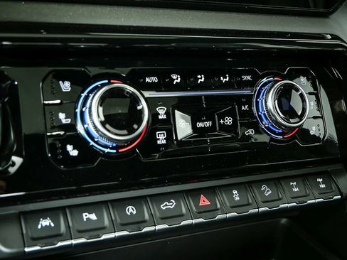 New 2026 GMC Sierra 1500 AT4X image 17