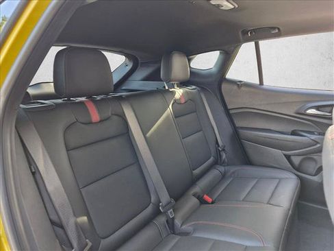 Used 2024 Chevrolet Trax RS w/ Sunroof Package FWD image 16