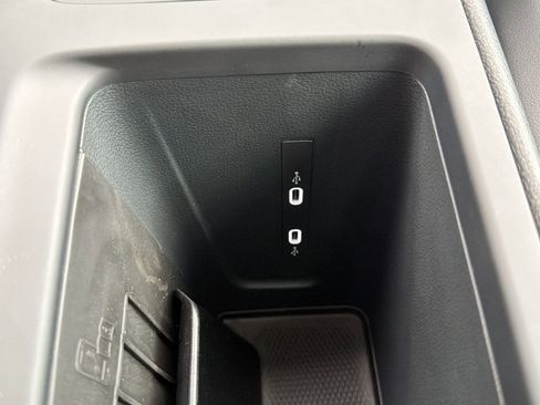 New 2026 Volkswagen Tiguan SE R-Line FWD image 31