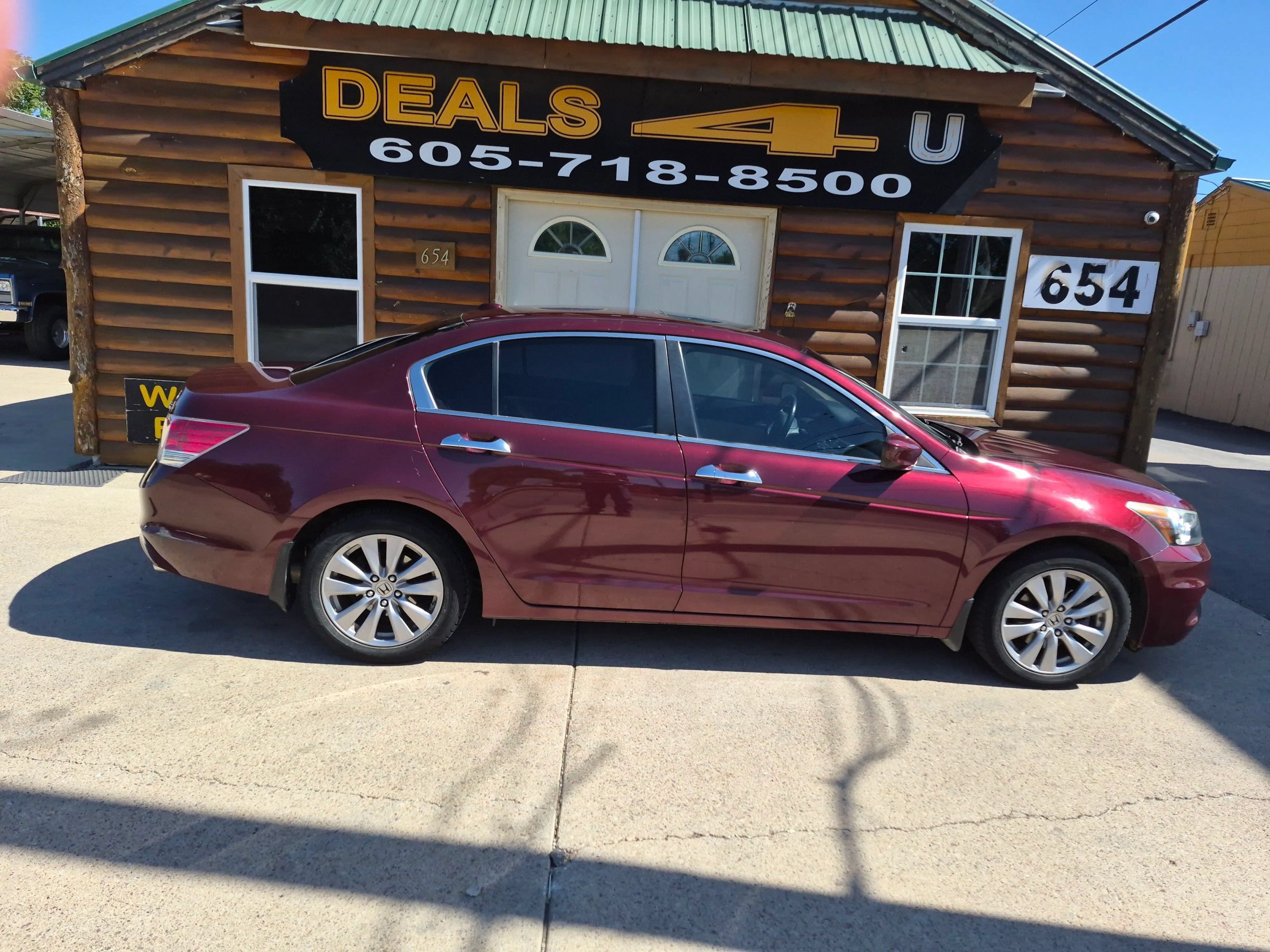 Used 2011 Honda Accord EX-L image 2