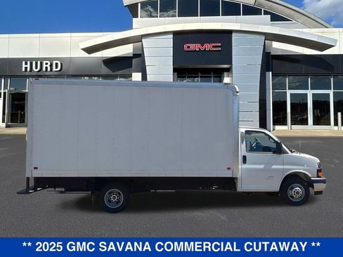 New 2025 GMC Savana 4500 w/ Power Convenience Package RWD image 3