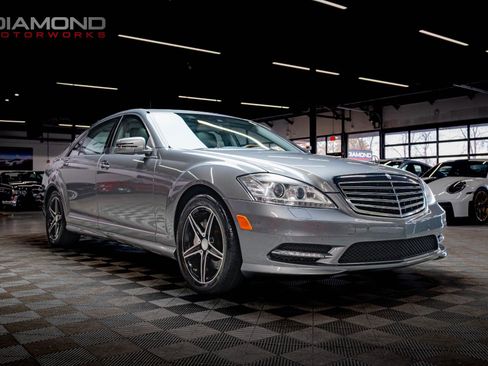 Used 2011 Mercedes-Benz S 550 image 3