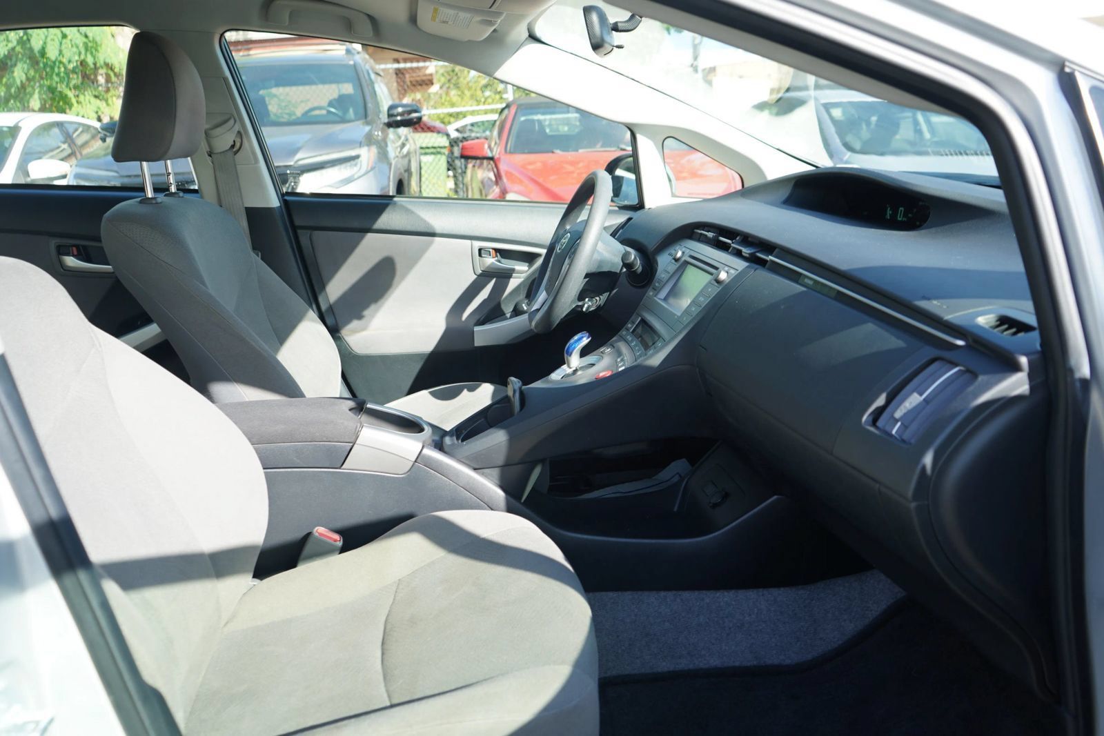 Used 2015 Toyota Prius Two FWD image 17