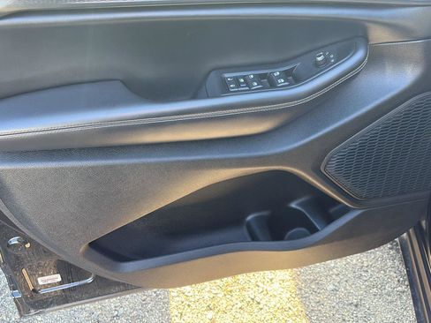 Used 2023 Jeep Grand Cherokee L Laredo image 7