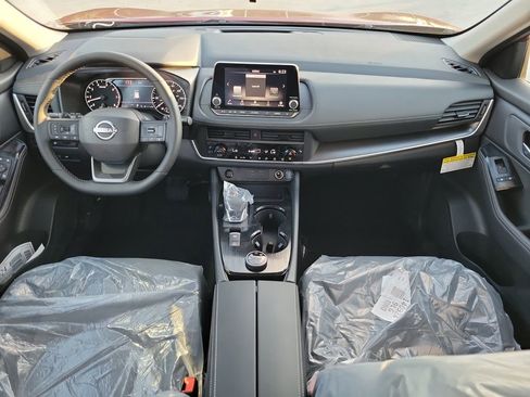 New 2026 Nissan Rogue SV AWD/4WD image 13