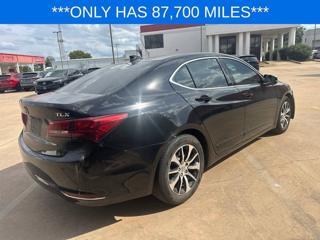 Used 2017 Acura TLX FWD image 5