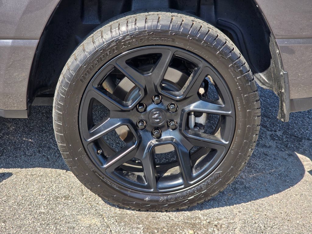 Used 2024 RAM 1500 Laramie AWD/4WD image 22