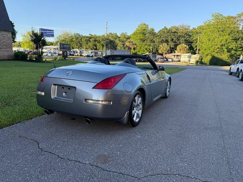Used 2004 Nissan 350Z Touring RWD image 8
