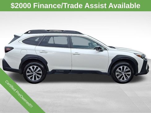 Used 2025 Subaru Outback Premium AWD/4WD image 7