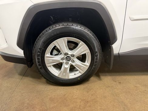 Used 2019 Toyota RAV4 XLE w/ Convenience Package AWD/4WD image 87