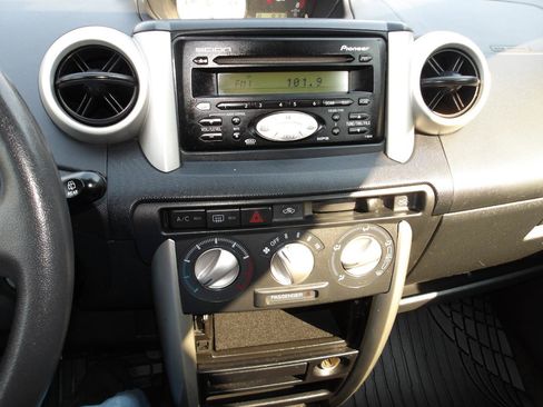 Used 2005 Scion xA FWD image 16