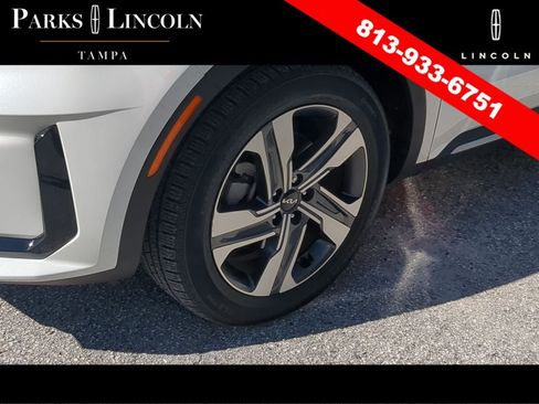 Used 2024 Kia Sorento SX Prestige AWD/4WD image 12