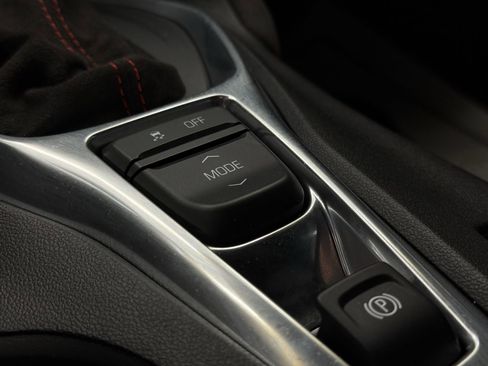 Used 2018 Chevrolet Camaro ZL1 RWD image 54