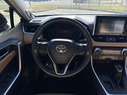 Used 2020 Toyota RAV4 Limited w/ Limited Grade Weather Package FWD image 18