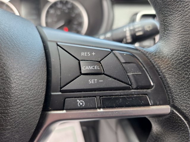 Used 2020 Nissan Kicks S FWD image 32