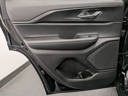 Used 2025 Jeep Grand Cherokee Altitude image 22