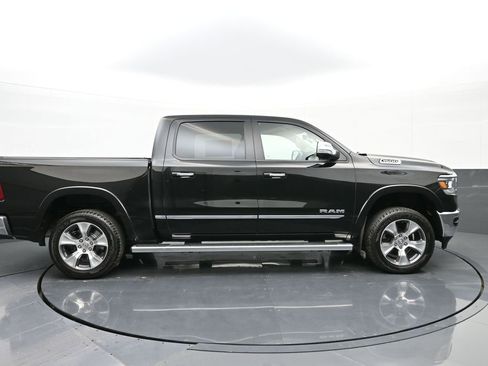 Used 2022 RAM 1500 Laramie AWD/4WD image 2