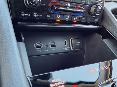 Used 2022 Jeep Grand Cherokee Limited 4xe image 15