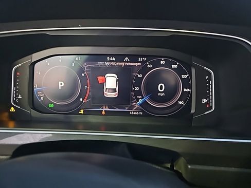 Used 2024 Volkswagen Tiguan SEL R-Line image 21