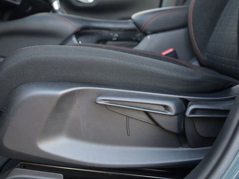 Used 2023 Honda HR-V Sport image 25