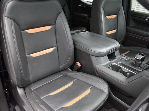 Used 2024 GMC Sierra 1500 AT4 w/ Technology Package image 43