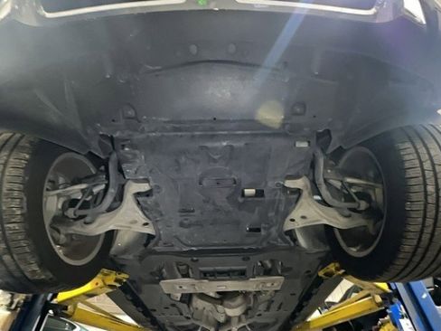 Used 2017 Mercedes-Benz GLS 450 4MATIC w/ Premium Package image 97