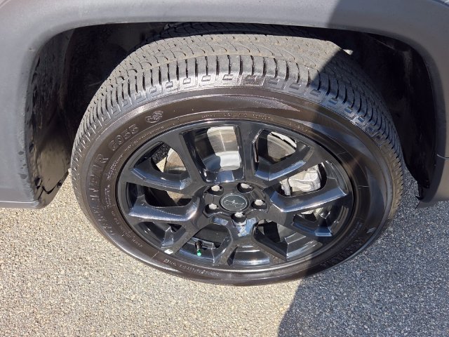 Used 2026 Jeep Compass Latitude AWD/4WD image 19