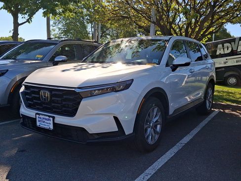 Used 2025 Honda CR-V EX image 3
