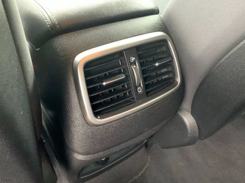 Used 2017 Kia Sorento AWD w/ LX Convenience Package image 19