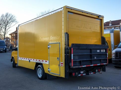 Used 2016 GMC Savana 3500 Extended image 5