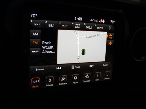 Used 2018 Jeep Wrangler Unlimited Sahara image 33