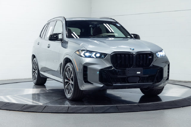 Certified 2026 BMW X5 M60i AWD/4WD image 4
