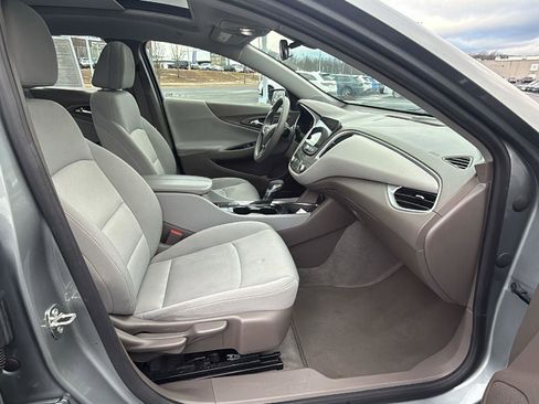Used 2024 Chevrolet Malibu LT image 17