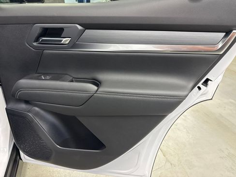 New 2027 GMC Terrain Elevation w/ Elevation Premium Package AWD/4WD image 12