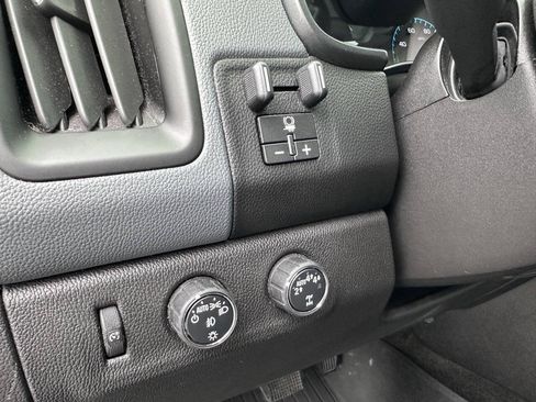 Used 2017 Chevrolet Colorado Z71 AWD/4WD image 20