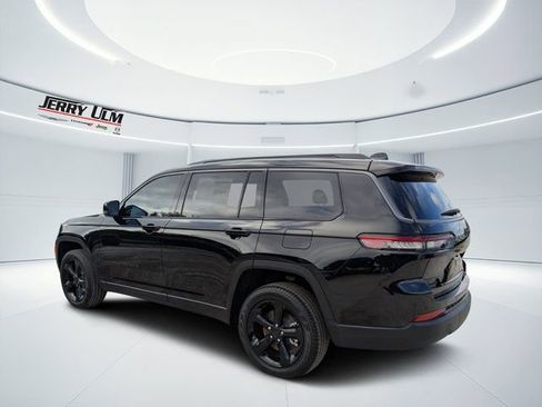 New 2026 Jeep Grand Cherokee L Limited w/ Limited Altitude Package AWD/4WD image 5
