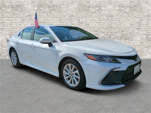 Used 2023 Toyota Camry LE image 1