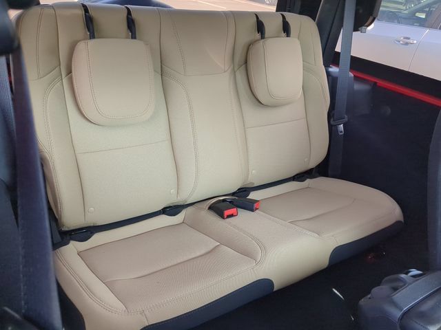 Used 2022 Jeep Wrangler Sport AWD/4WD image 31
