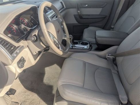 Used 2017 GMC Acadia Limited SLT image 16