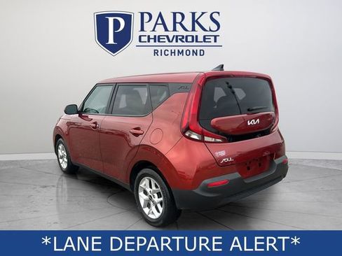 Used 2022 Kia Soul LX w/ Technology Package FWD image 6