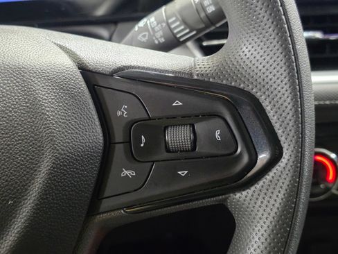 Used 2025 Chevrolet TrailBlazer LS FWD image 32