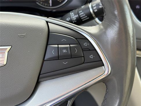 Used 2022 Cadillac XT5 Premium Luxury FWD image 26